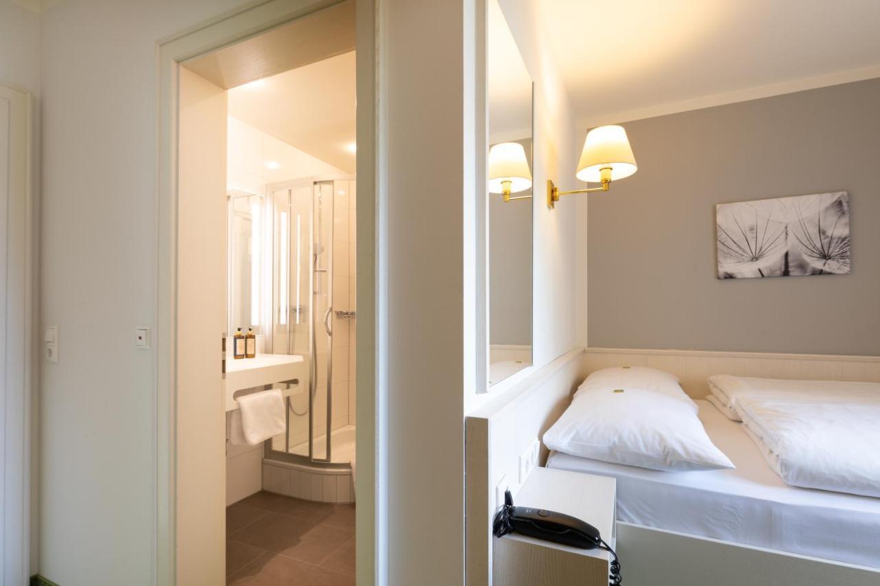 Landhotel Huberhof Allershausen Eksteriør bilde