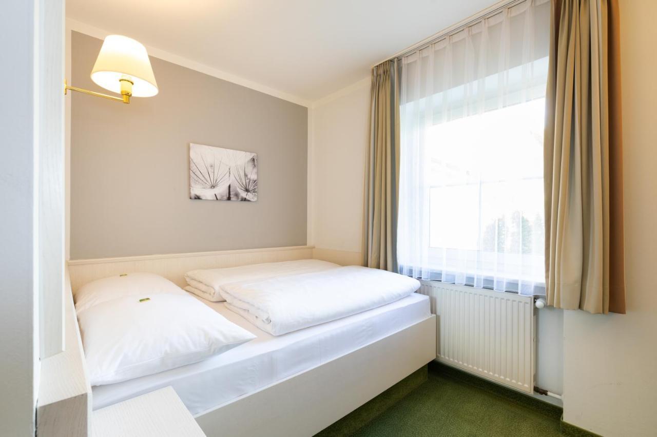 Landhotel Huberhof Allershausen Eksteriør bilde