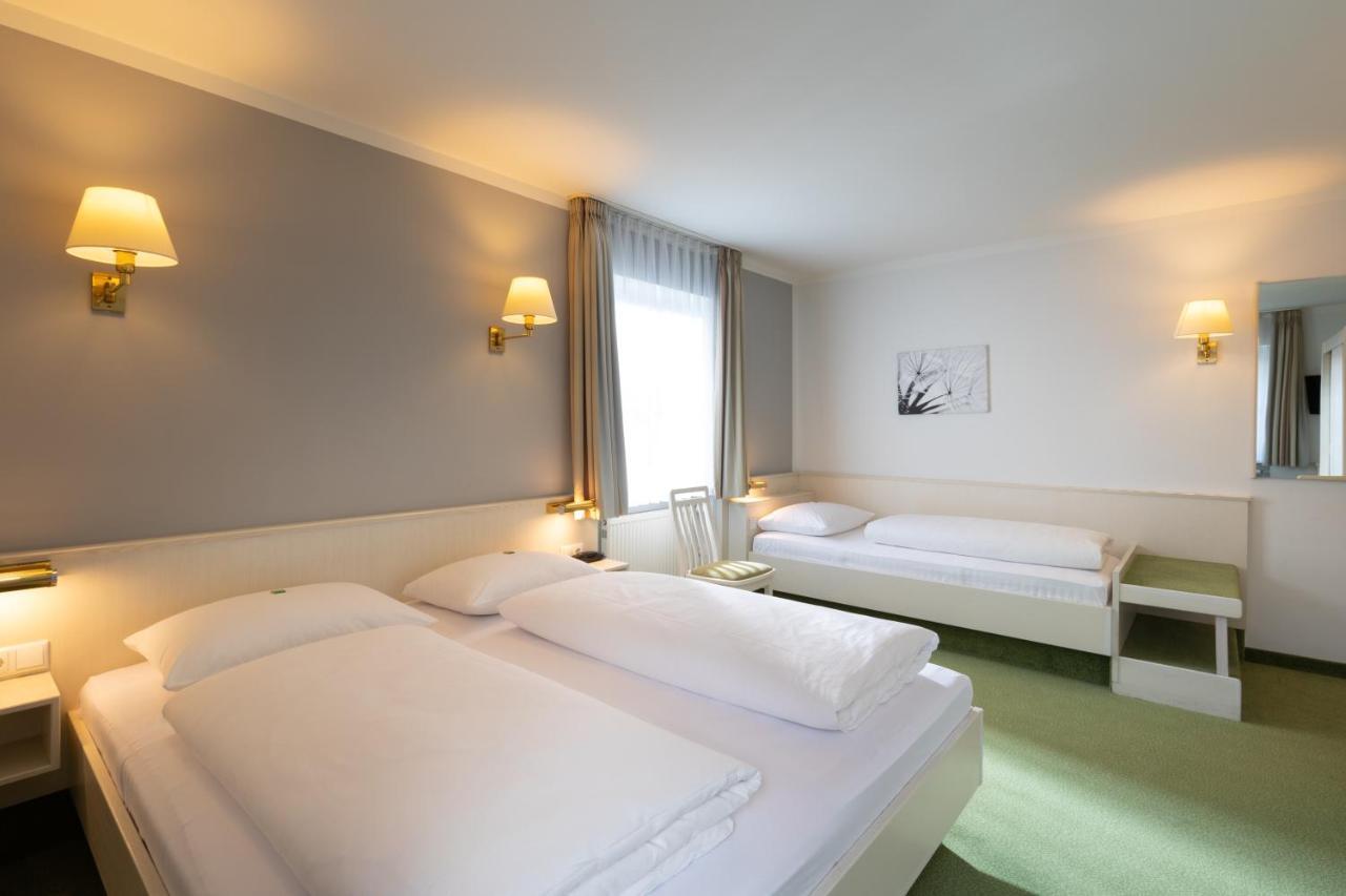 Landhotel Huberhof Allershausen Eksteriør bilde